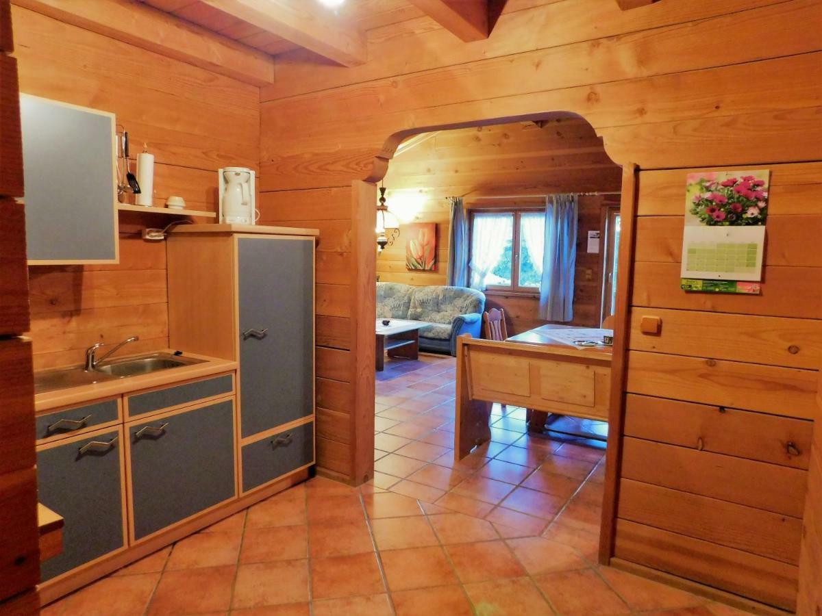 Blockhaus-Ferienpark Eisenschmitt Екстериор снимка