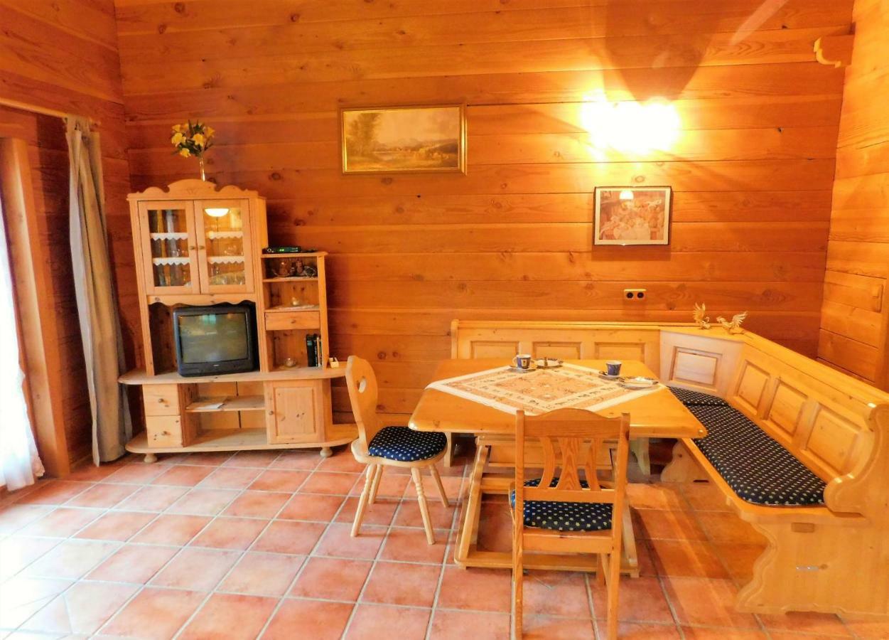 Blockhaus-Ferienpark Eisenschmitt Екстериор снимка