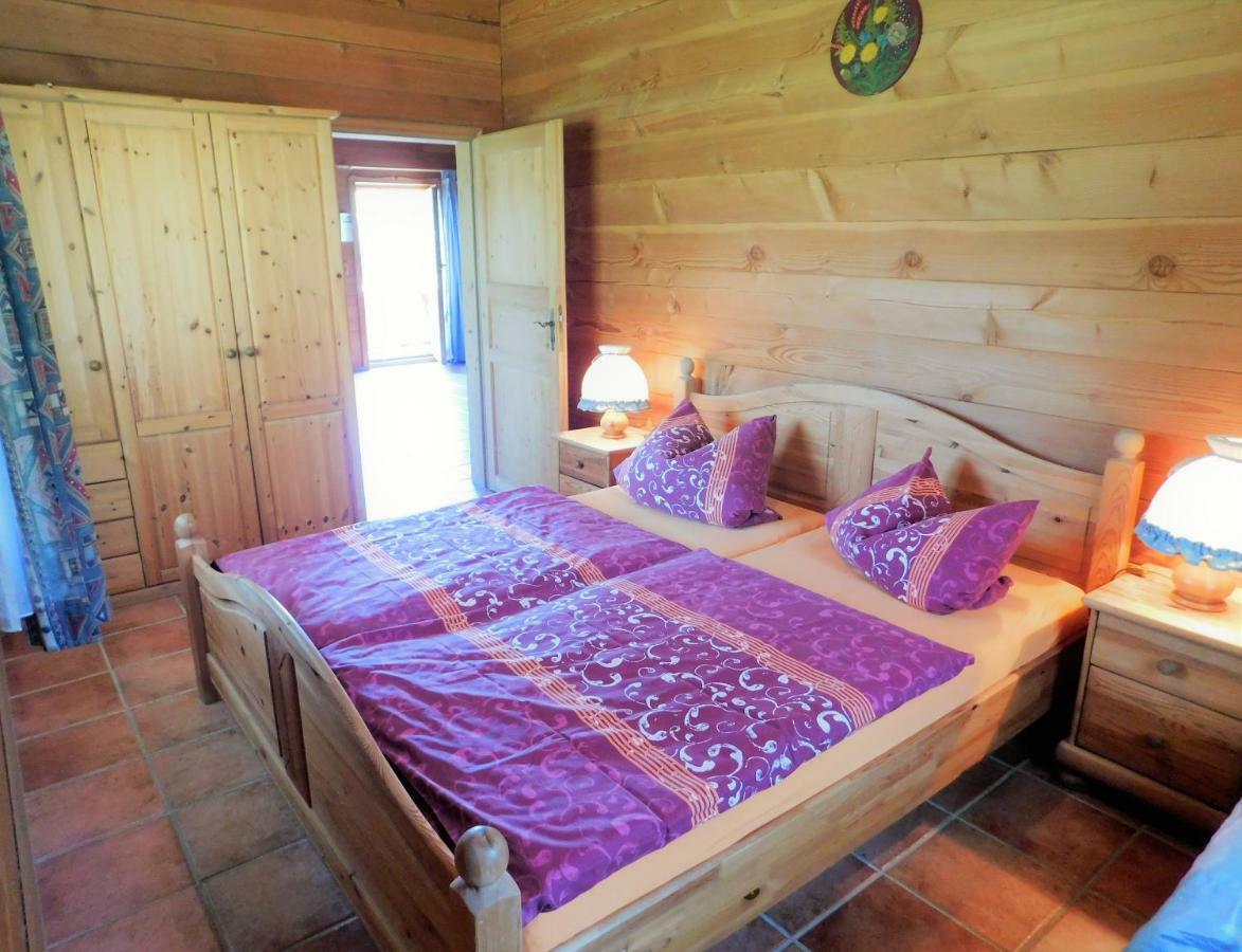 Blockhaus-Ferienpark Eisenschmitt Екстериор снимка